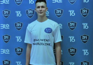 Bartłomiej Wilk, ukończył liceum- 2019r, wychowawca S.Szymański