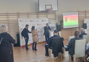 Konferencja dotycząca bezpieczeństwa na drogach
