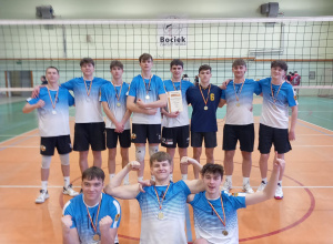 MAMY TO!
