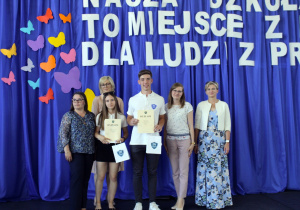uczniowie ze 100 proc frekwencją