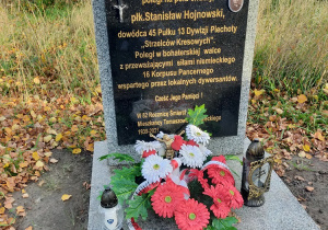 Pomnik w miejscu gdzie poległ płk.Stanisław Hojnowski