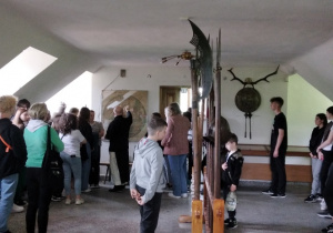 Uczniowie ZSP nr 8 zwiedzają Muzeum Klasztorne w Szczyrzycu