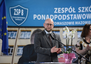 Naczelnik Wydziału Oświaty pan Łukasz Cerazy