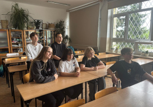 Uczniowie podczas mini wykładu