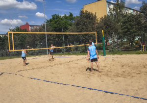 Uczniowie ZSP nr 8 w czasie meczu