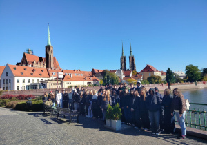 Uczestnicy pod Ostrowem Tumskim