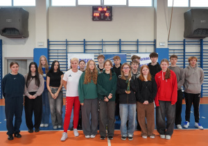 Uczniowie ZSP nr8 z p.Iwoną Dzięcioł–Marcinkiewicz