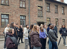 „Śladami pamięci – uczniowie klas maturalnych w Muzeum Auschwitz-Birkenau”