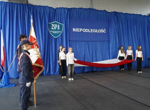 Apel Niepodległościowy w ZSP nr8