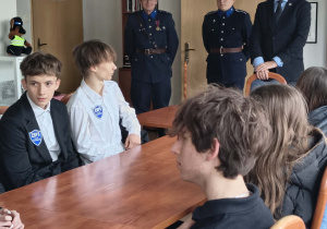 Uczniowie w czasie prelekcji