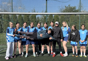 Reprezentacja dziewcząt z Oskarem Kozłowskim