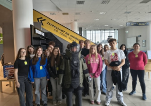 Uczniowie w czasie odwiedzin w Straży Granicznej w Łodzi