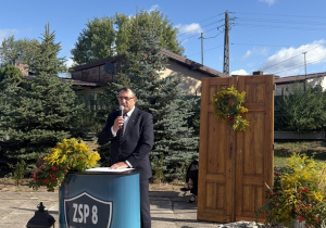 Pan Dariusz Kowalczyk – Starosta Powiatu Tomaszowskiego