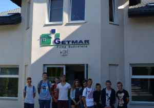 Uczniowie przed rozpoczęciem stażu w firmie Getmar