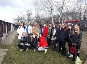 Wolontariusze w Schronisku dla Bezdomnych Zwierząt Wolontariusze w Schronisku dla Bezdomnych Zwierząt